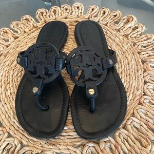 Tory Burch Logo flats size 7.5